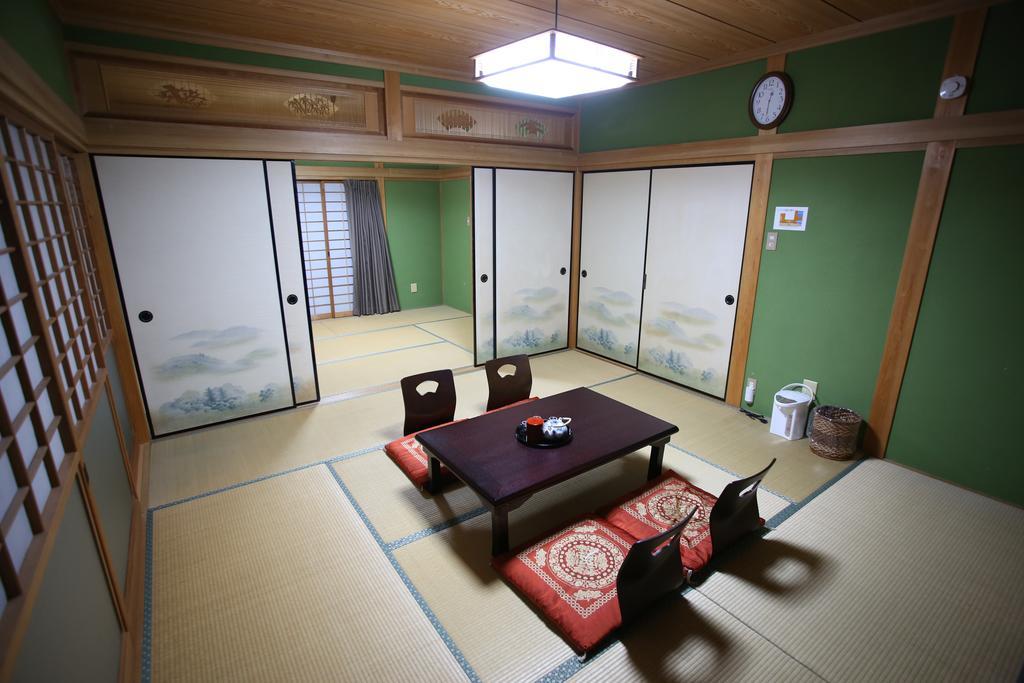 Hotel Minshuku Tenhou Takachiho Exterior foto